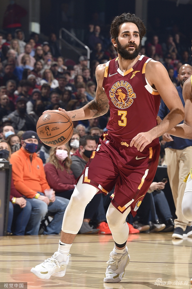 动了全队的 动了全队的